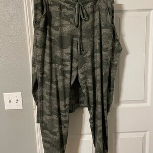 Maurices Gray Camouflage Pants